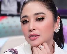 Cara Dewi Persik Di Indonesia